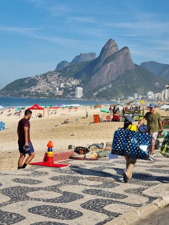 C: Panoramic Rio Views Near Iconic Beaches Homestay Rio de Janeiro