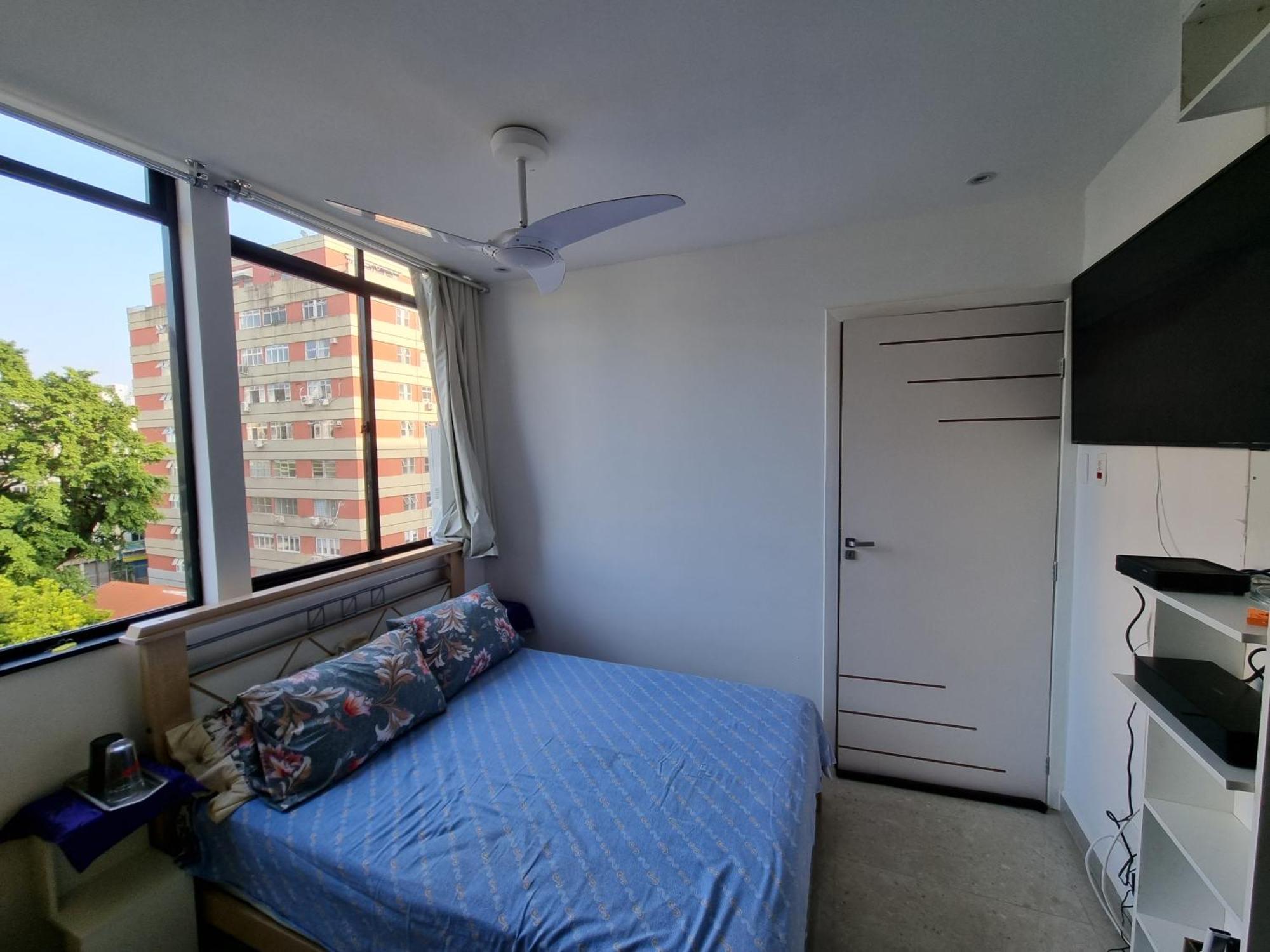 C: Panoramic Rio Views Near Iconic Beaches Homestay