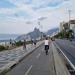 Suite C Vista Livre E Pertissima Das Praias Ipanema Leblon Arpoador Copacabana E Do Cristo Redentor Do Bondinho Pao De Acucar Etc Chegando Mais Cedo Que O Check-In Do Meio-Dia, Deixe Suas Malas E Va Se Divertir, Idem No Check-Out Das 10H Manha